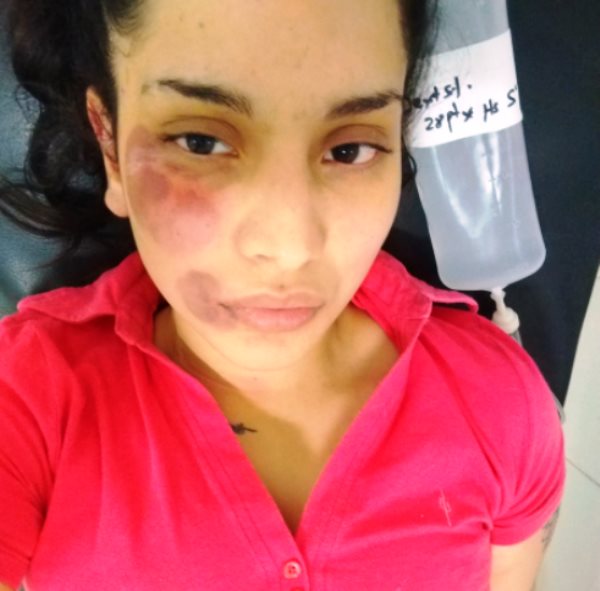 denunciante sube fotos suyas en las redes sociales