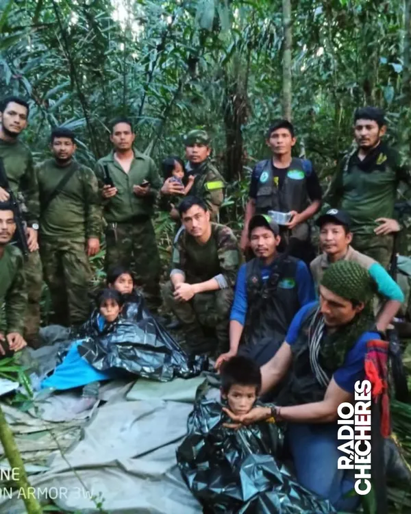 COLOMBIA cuatros niños sobresalientes al caer un avion en la selva 002