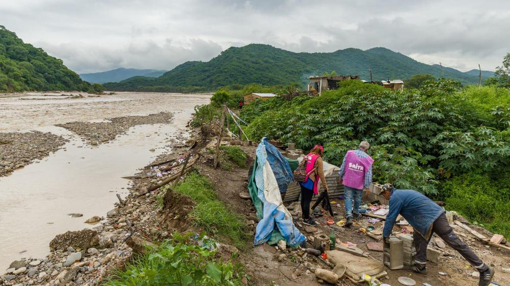 BARRIO JUAN MANUEL DE ROSAS a la vera del Río Vaqueros 005