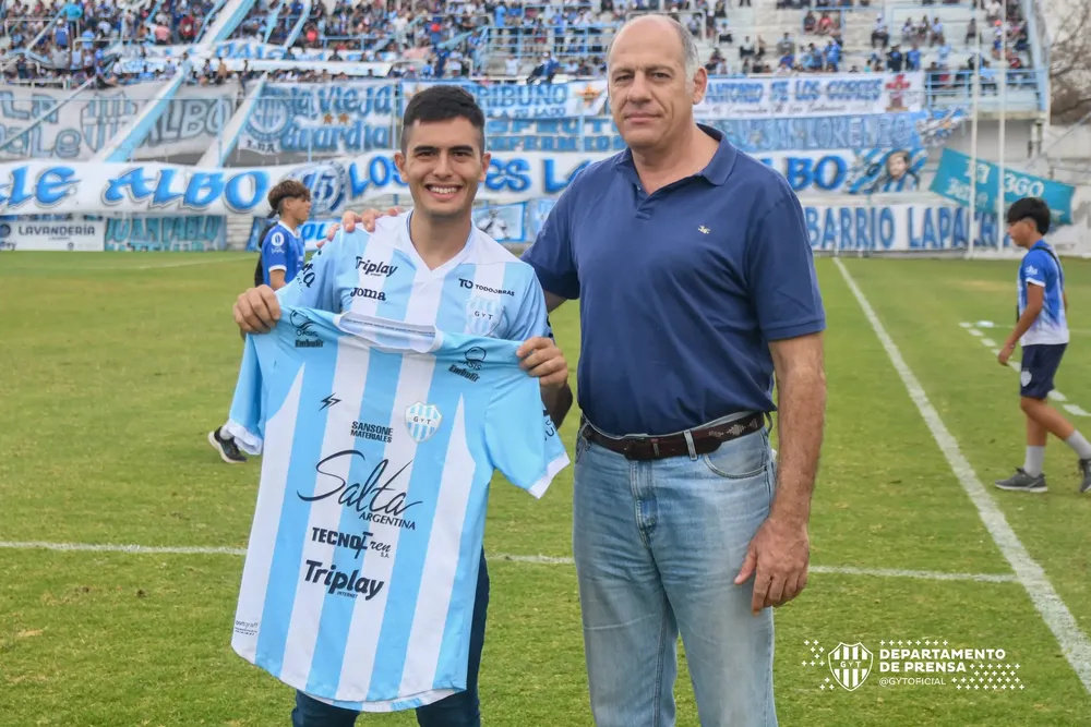 Maxi Arce homenajeado en Gimnasia.