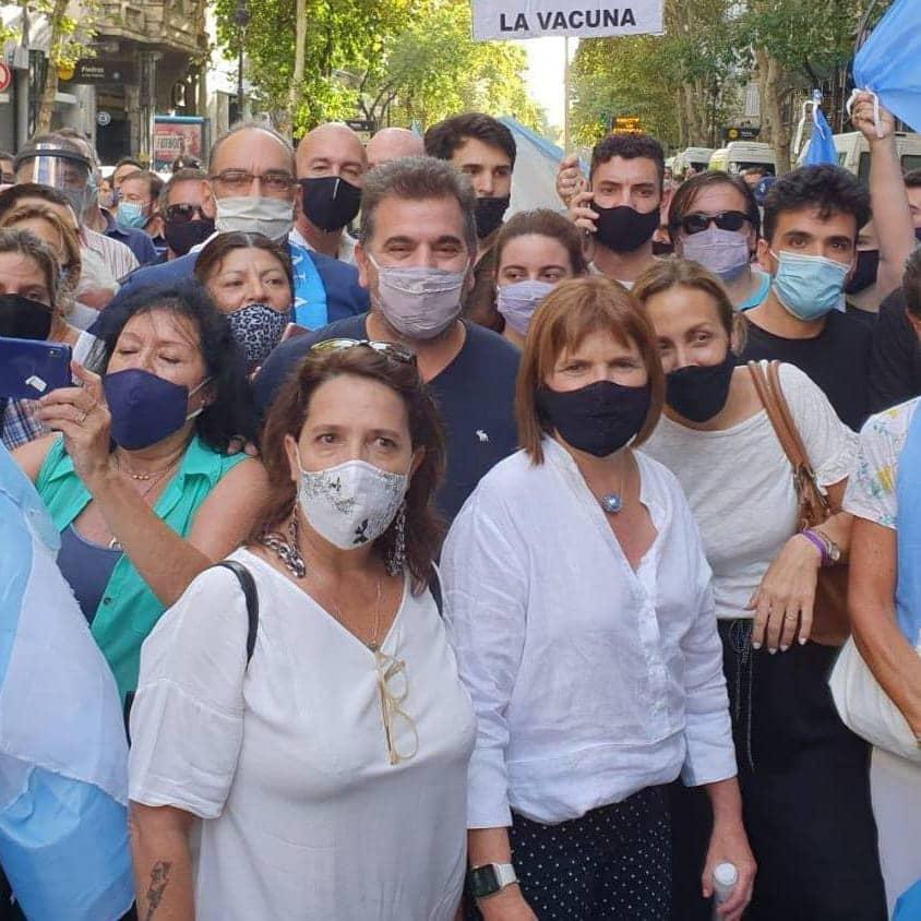Bullrich en la marcha del Sábado 27