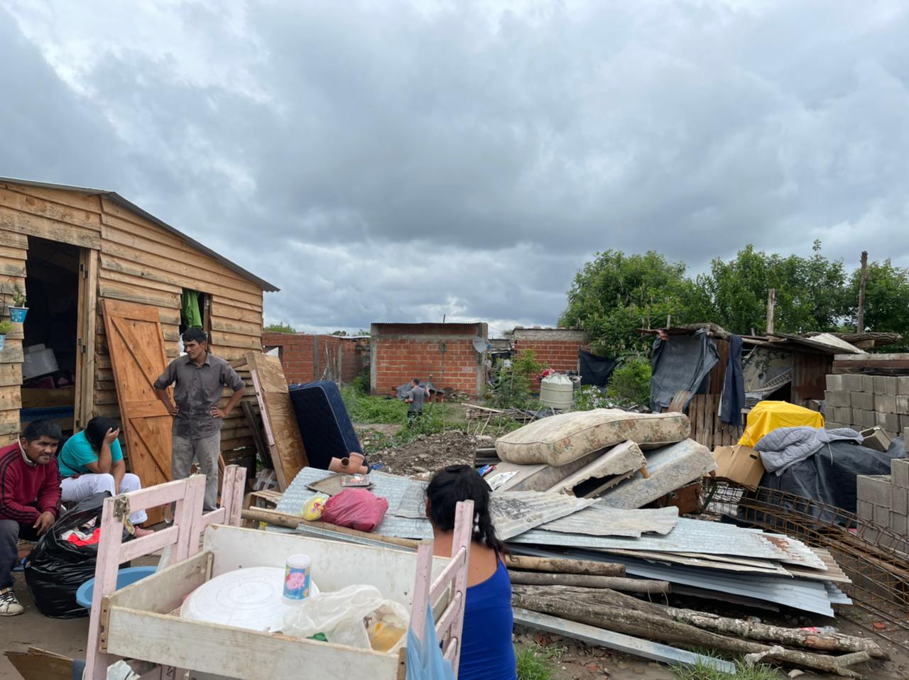 BARRIO JUAN MANUEL DE ROSAS a la vera del Río Vaqueros