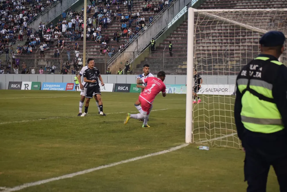 gol de central a Juventud