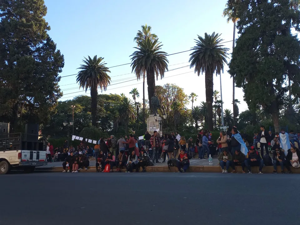 MIÉRCOLES- vigilia en la Legislatura (1)