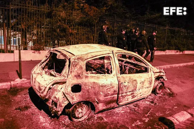 Francia disturbios e incendios