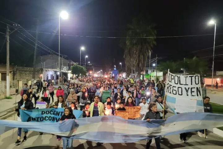 HIPÓLITO YRIGOYEN marcha de antorchas el sábado