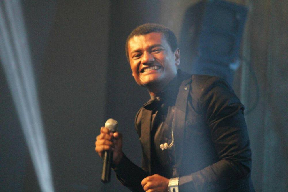 escuche_B80qth3g3s30ttjEtB