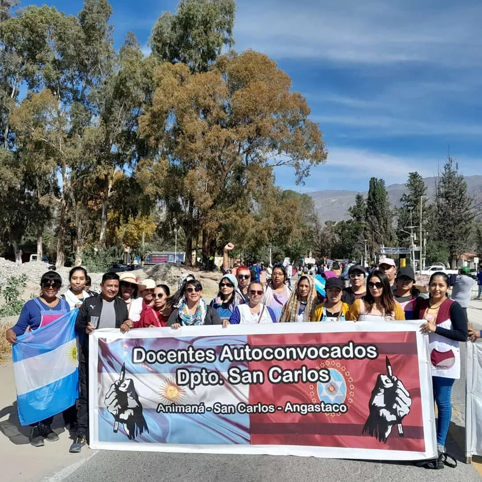 San Carlos docentes movilizados en la ruta