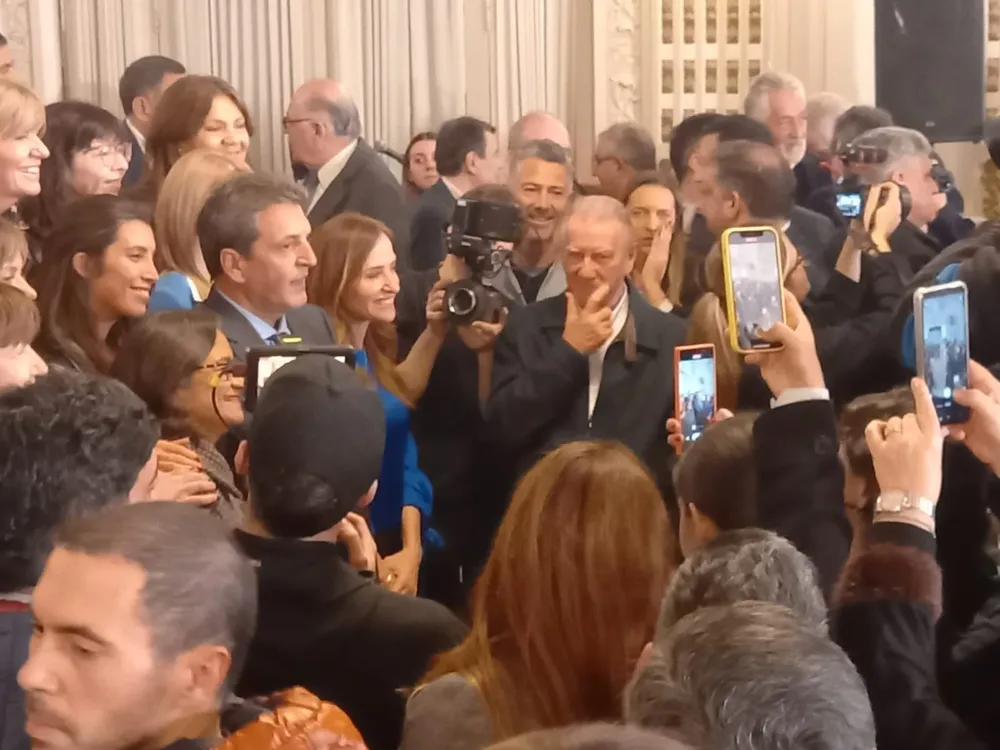 Marocco pensativo frente a Massa y Tolosa paz