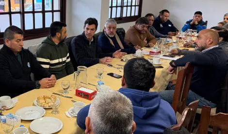 Urtubey con sindicalistas