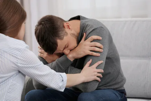 mujer-apoyando-su-pareja