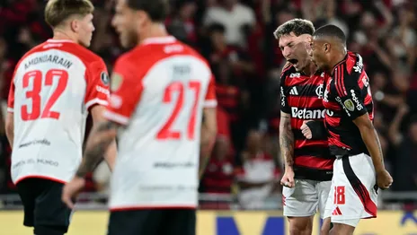 flamengo-estudiantes-festejo-la-cruz