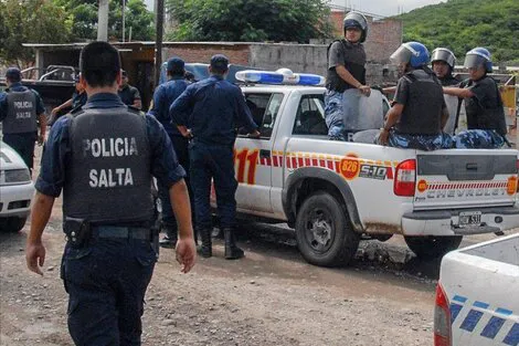 666078-policia-20de-20salta