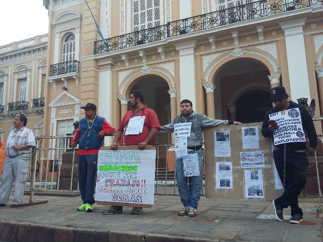 multimedia.miniatura.ac5ff861a919e4a4.72656d697365726f735f6d696e6961747572612e6a7067