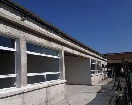 88427-avanza-la-construccion-de-la-nueva-sala-de-nivel-inicial-en-barrio-castaniares