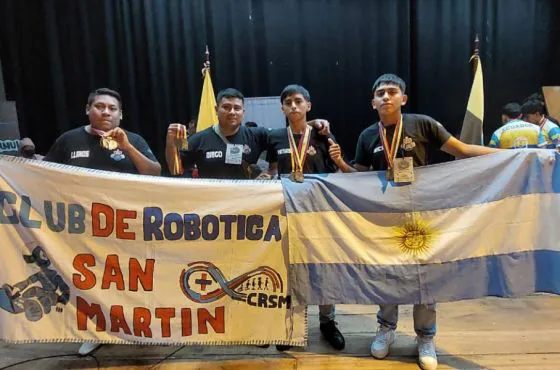 93241-jovenes-nortenios-premiados-en-torneo-internacional-de-robotica-en-ecuador