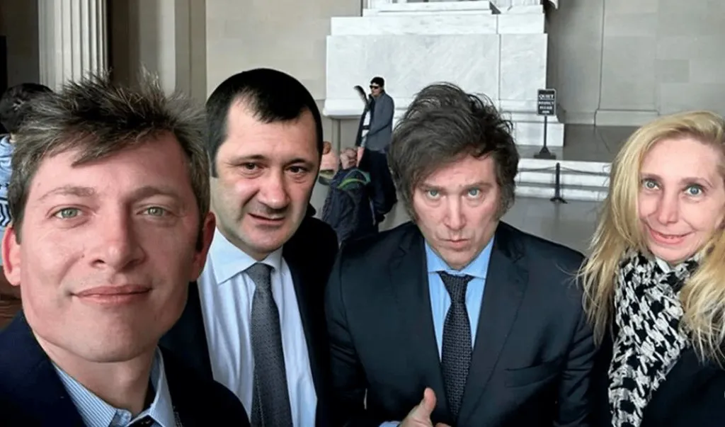 Santiago Caputo - Edgardo Kueider - Milei y Karina