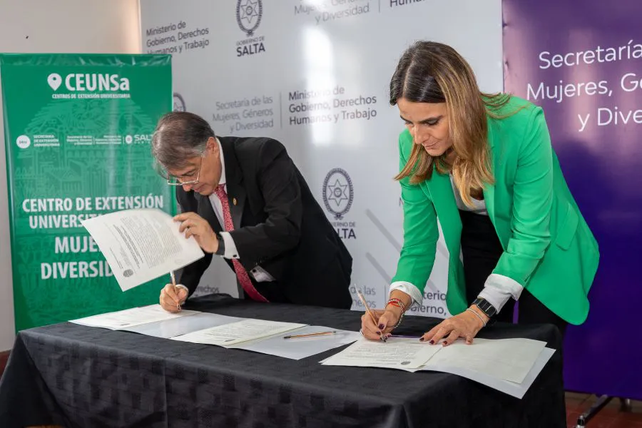 11594-se-lanzo-el-primer-centro-de-extension-universitaria-para-mujeres-y-diversidades-del-pais