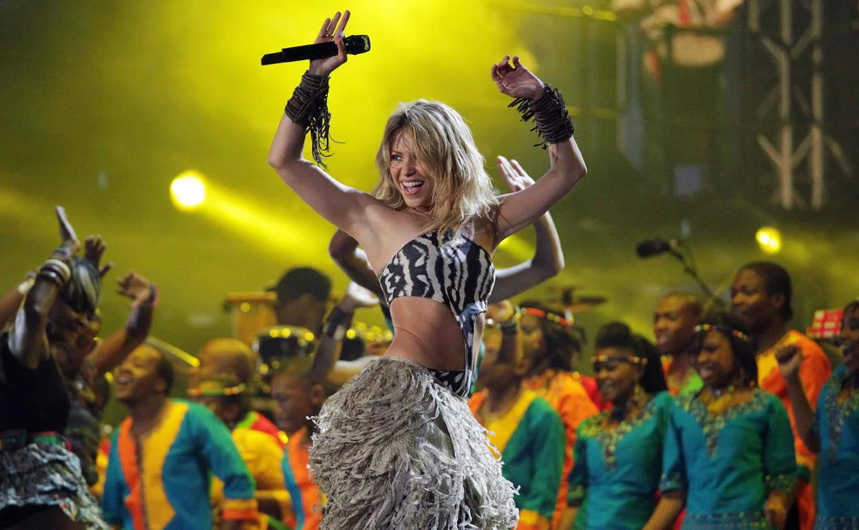 shakira-mundial-ceremonia-apertura-k76-U180717120314fIH-1248x770@RC