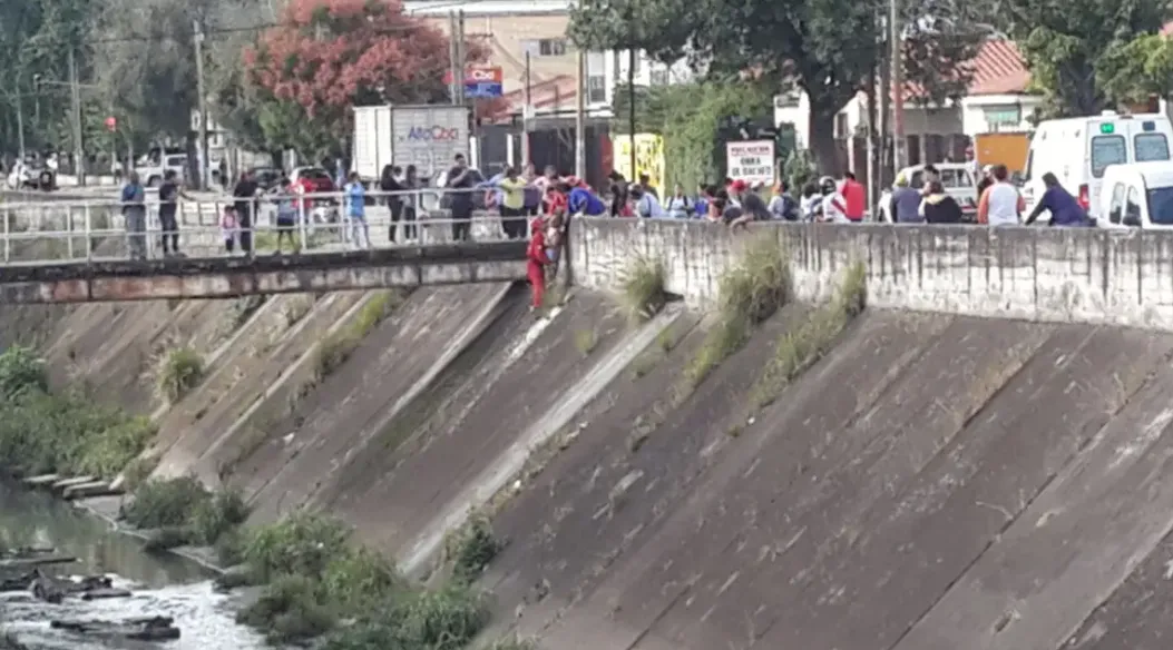 Rescate del agresor en Av Yrigoyen