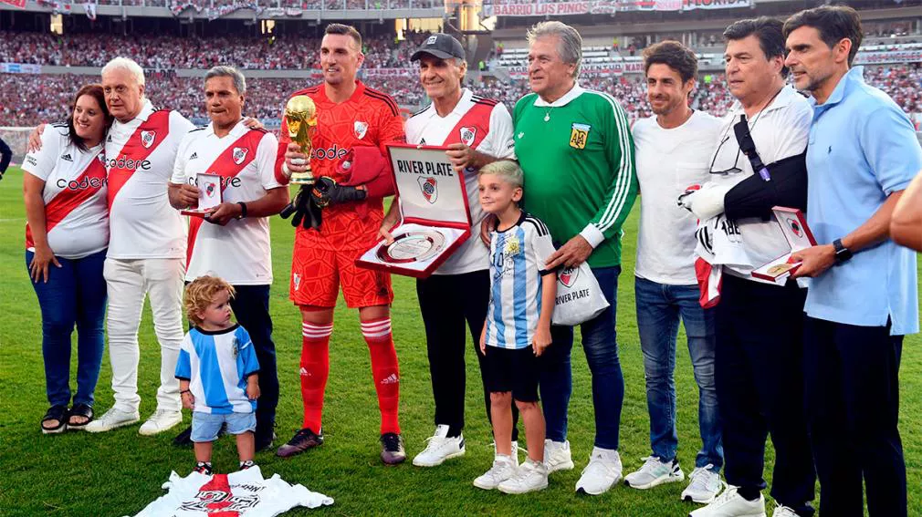 homenaje a los campeones en River