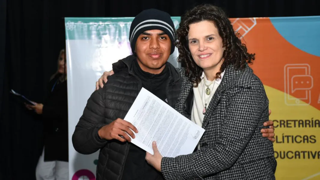 96012-se-entregaron-las-becas-provinciales-2024