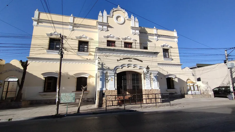 Escuela Sarmiento