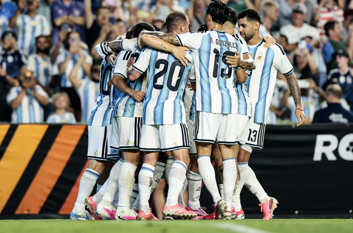 Argentina le ganó a Islandia