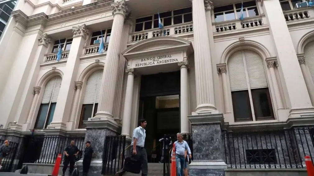 1010x567_banco-central-514055-160358