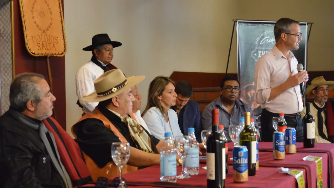 99232-festival-del-poncho-doma-y-folklore-40-anios-de-tradicion-y-musica-en-molinos