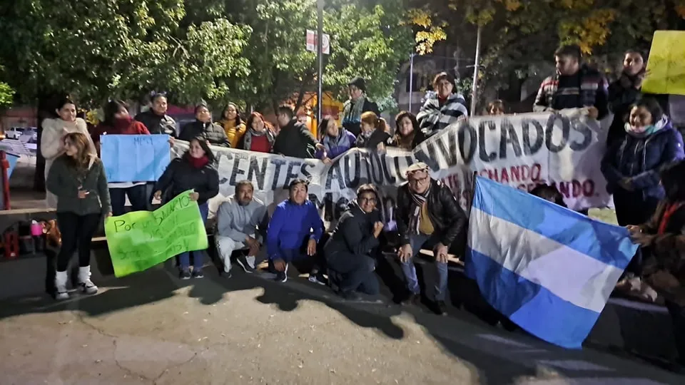 Plaza Belgrano docente el domingo por la noche