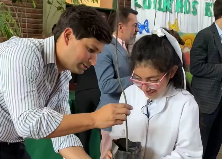 Screenshot_20241029-211553~2