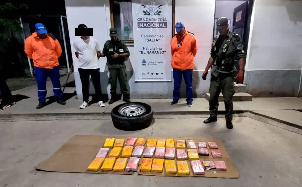 Gendarmería El Naranjo- secuestran dinero y drogas (1)