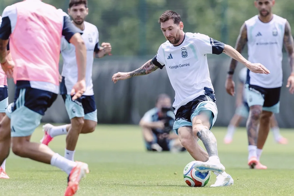 La Selección Argentina a un día del debut mundialista (Foto: AFA)