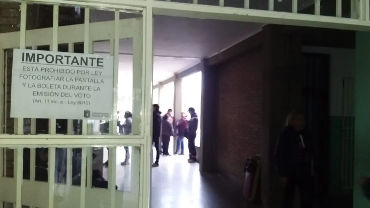 elecciones 2023-escuelas 1