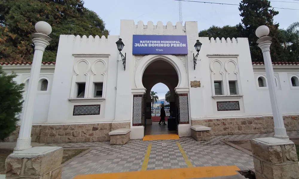 fachada-natatorio-peron