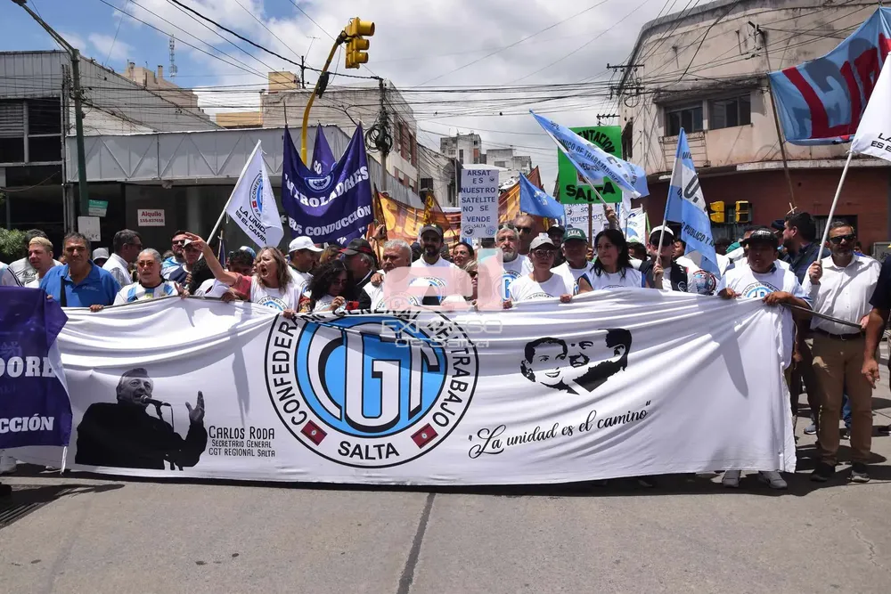 CGT Salta columna y dirigentes (19)