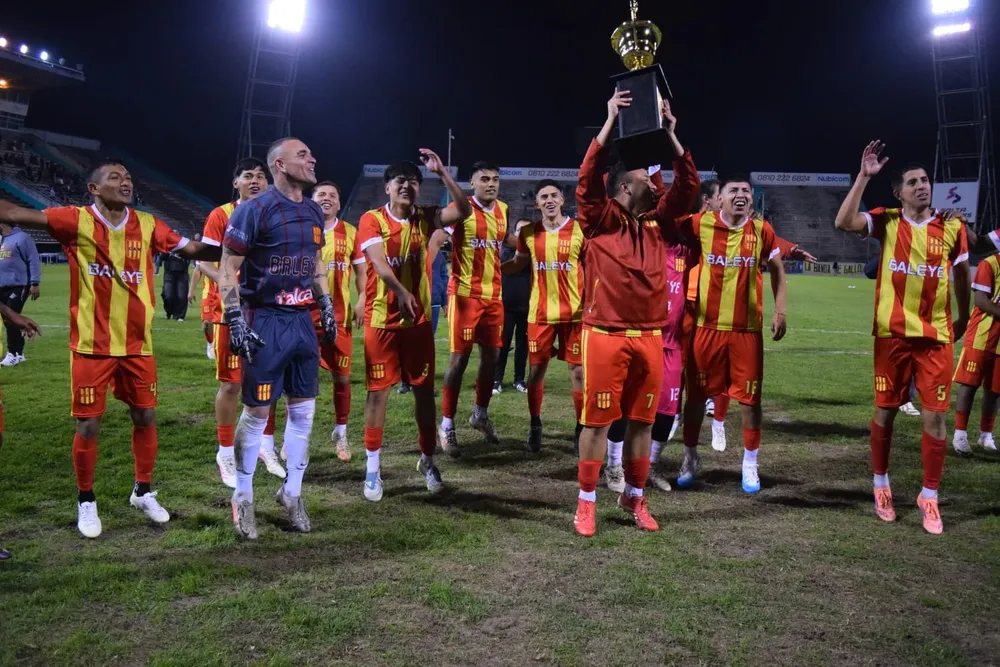 Mitre campeón del Torneo Anual (Foto: Omar “Michi” Barrios)