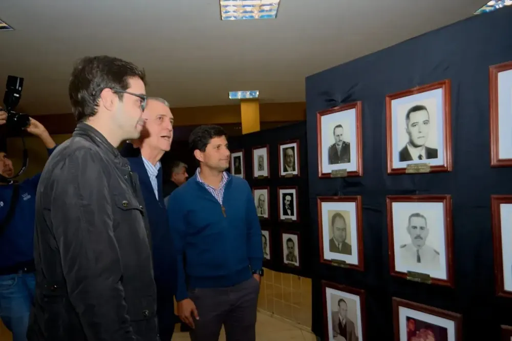 077728dc-8529-4a9b-8e56-ae928bd08025