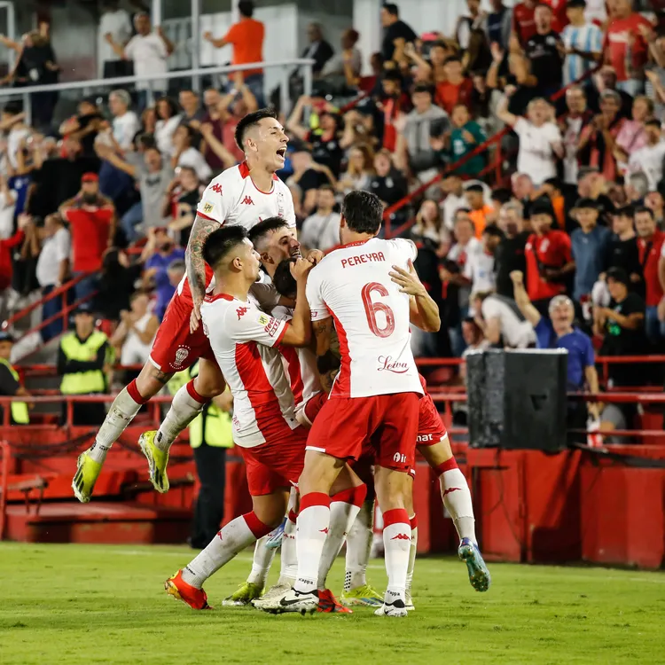 Huracán fue una locura luego del gol de Mazzantti
