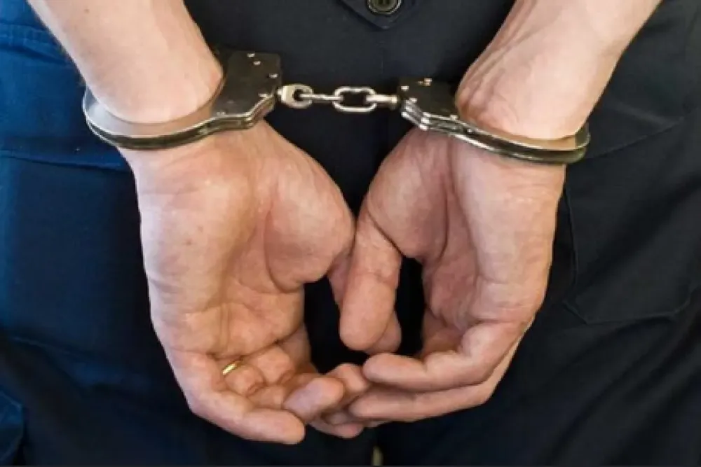 23328-allanamientos-y-secuestros-por-un-hombre-que-simulaba-ser-policia