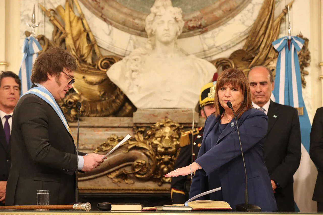 Patricia Bullrich jurando como ministra de Seguridad