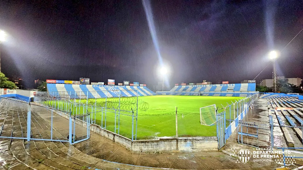 nuevas luces en Gimnasia
