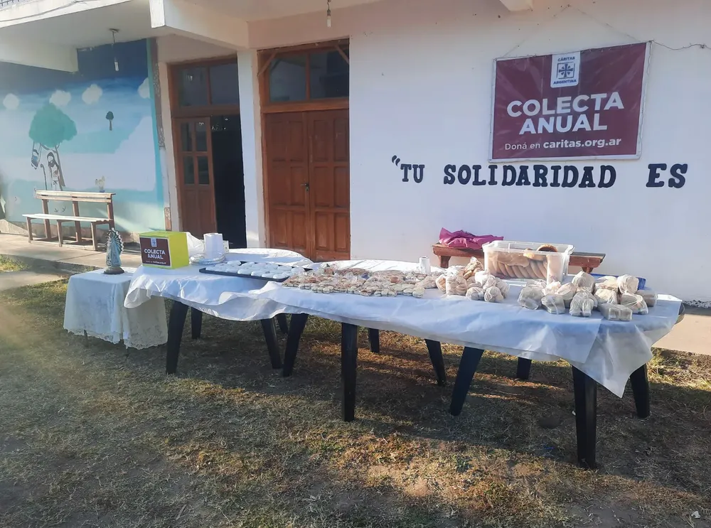 e1736105-5c93-4f94-9979-55e1e98494b6