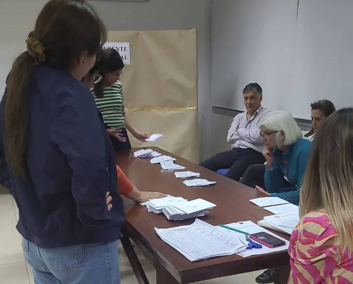 HOSPITAL OÑATIVIA SOBRAN VOTOS