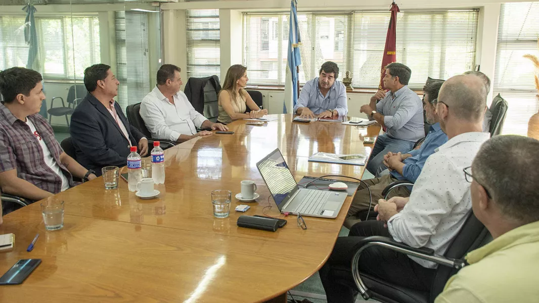 99102-presentan-el-proyecto-de-ordenamiento-territorial-de-bosques-nativos-ante-autoridades-de-la-camara-de-diputados