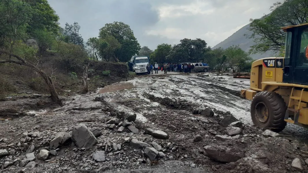 98243-el-gobierno-provincial-asiste-a-damnificados-por-el-temporal-de-lluvia-en-distintas-localidades