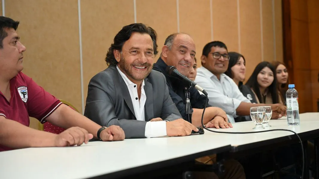 14512-saenz-anuncio-que-habra-cursos-de-ingreso-a-medicina-en-la-upateco-y-destaco-la-oferta-educativa-para-los-saltenios