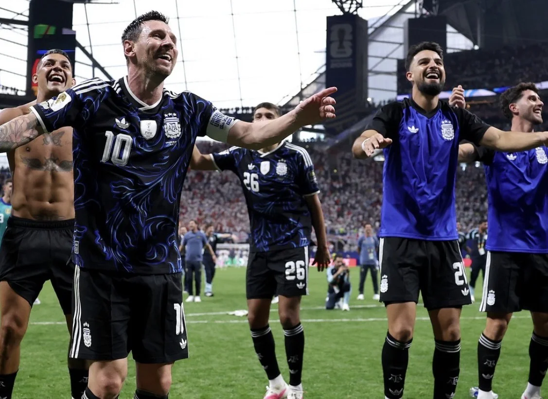 Argentina confirmó su equipo para enfrentar a España