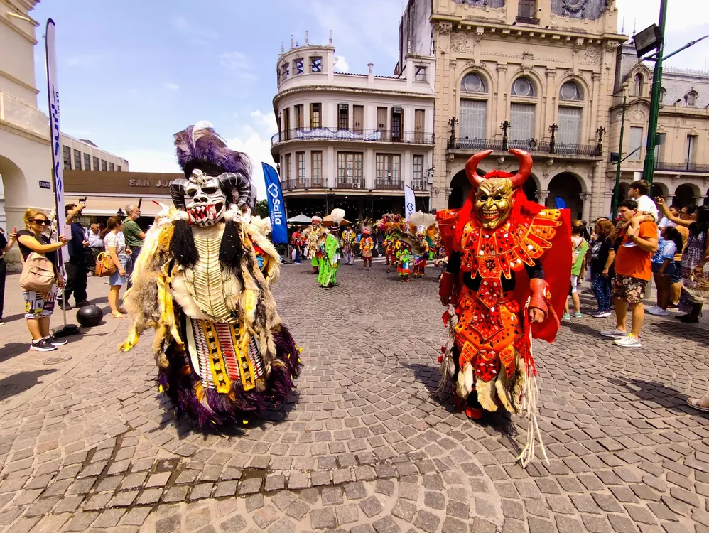 salta turismo comparsas